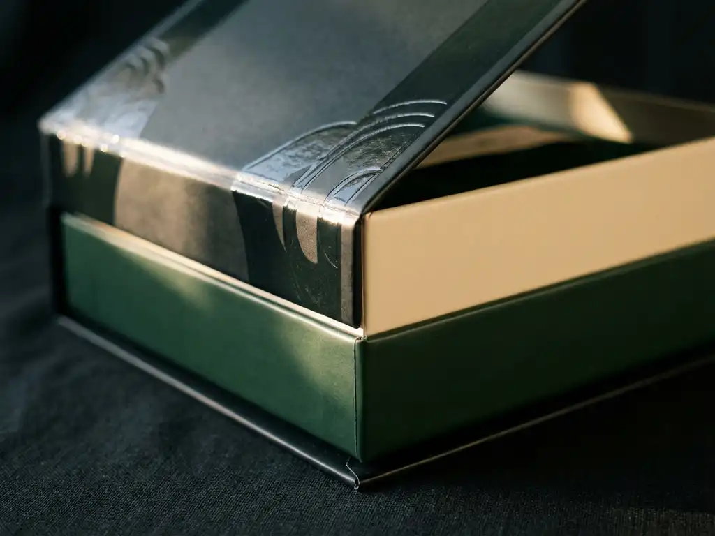 Wat zijn de milieu-impact van verschillende geschenkverpakkingen?